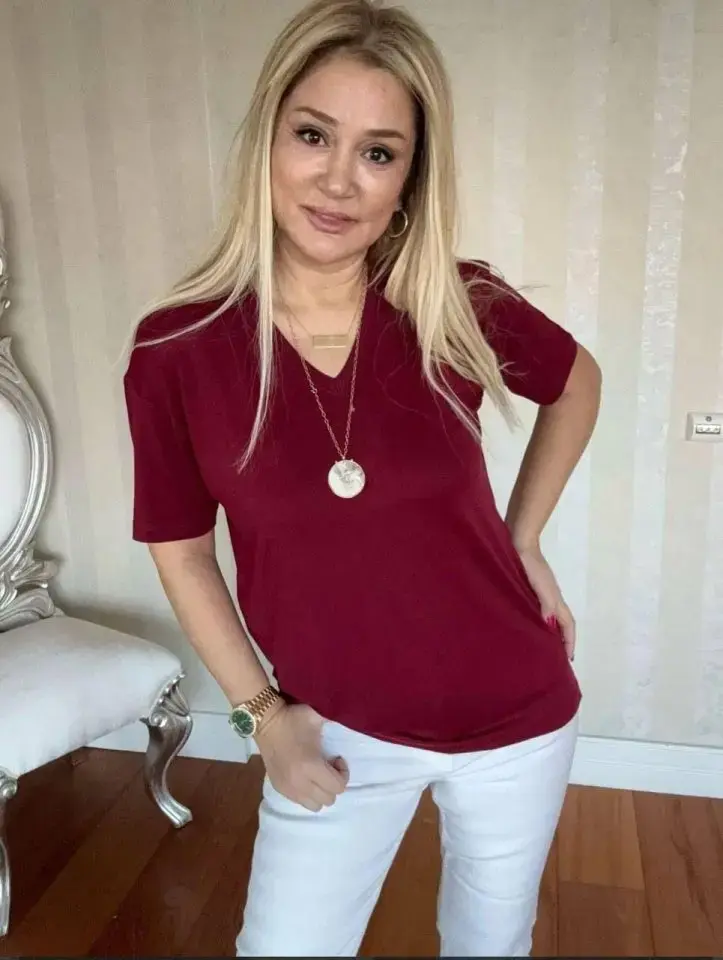 Kadın Kısa Kollu V Yaka Bluz