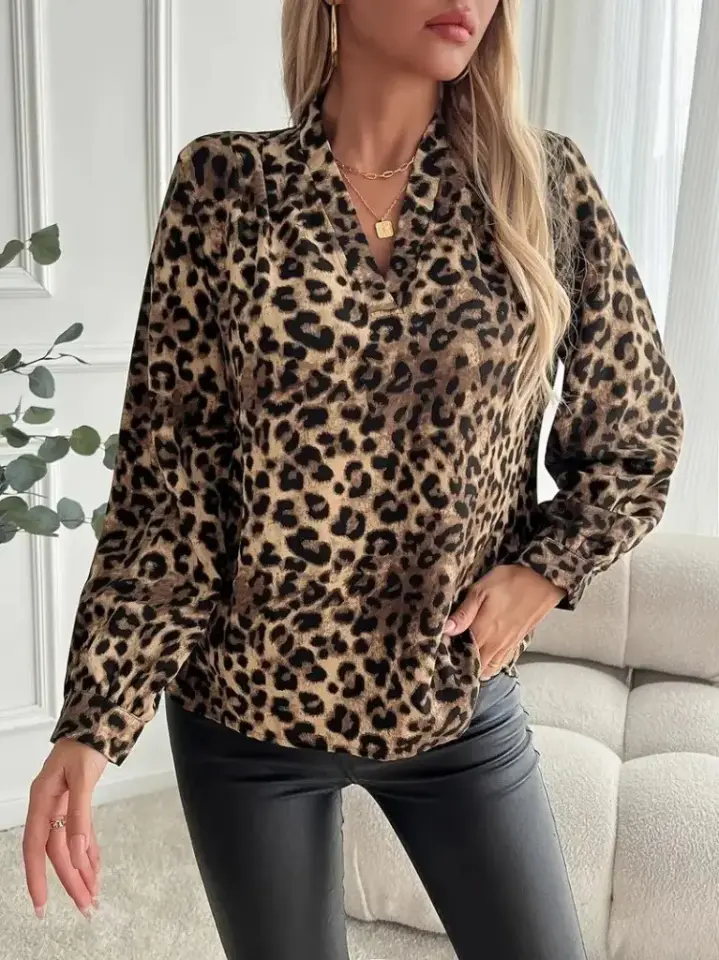 Kadın Uzun Kollu V Yakalı Modal Leopar Desenli Bluz