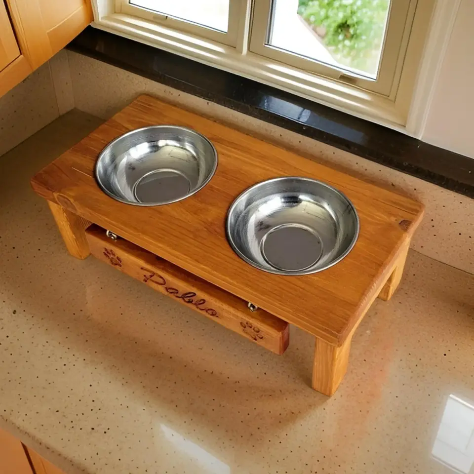 Pati Doğal Ahşap Özel İsim İşlemeli Mama Ve Su Kabı CPT5011-45