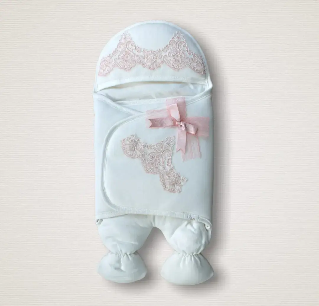 Yenidoğan Fistolu Fiyonk Kurdelalı Şapkalı Lüks Kız Erkek Bebek Ayaklı Kundak Bebek Battaniyesi