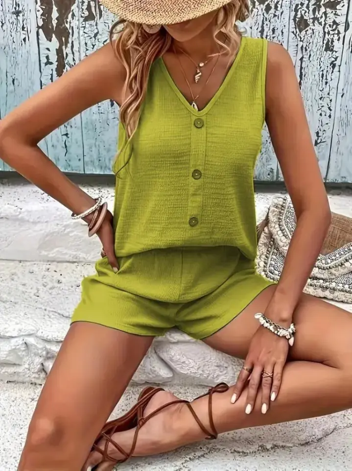 Kadın Askılı Kolsuz V Yakalı önden Düğmeli Bürümcük Bluz Ve Short Ikili Takım