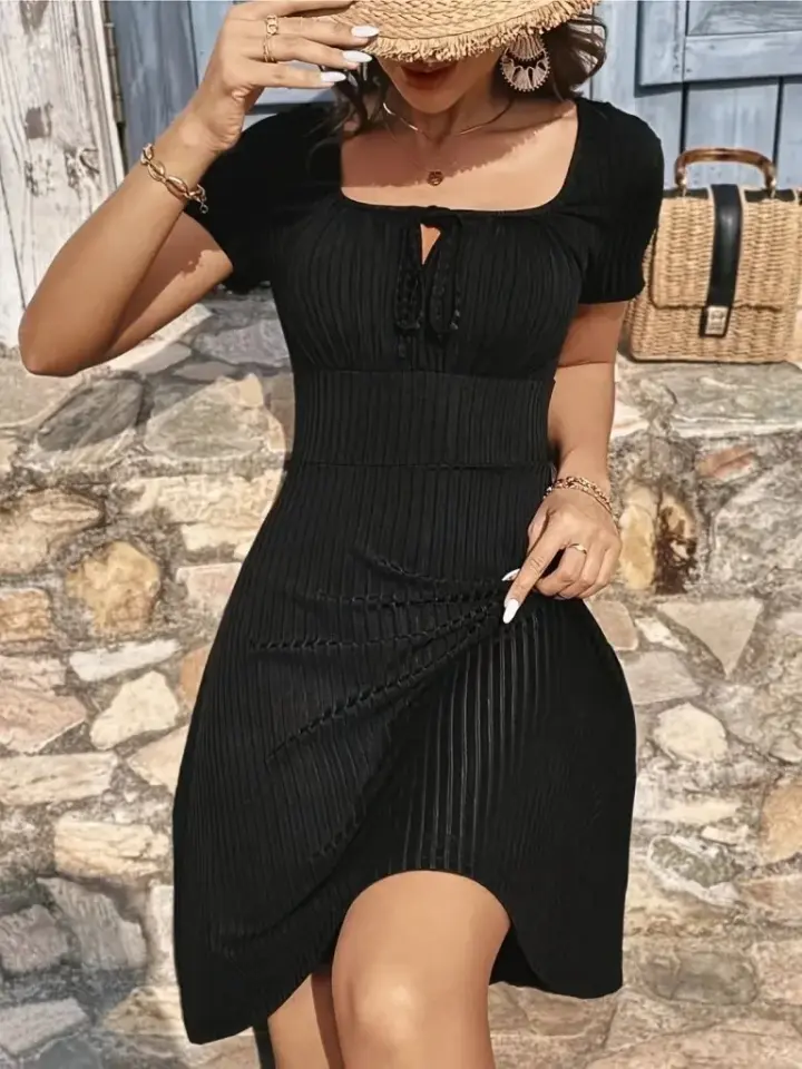 Kadın Kısa Kollu Kare Yakalı Bağcıklı Kaşkorse Elbise